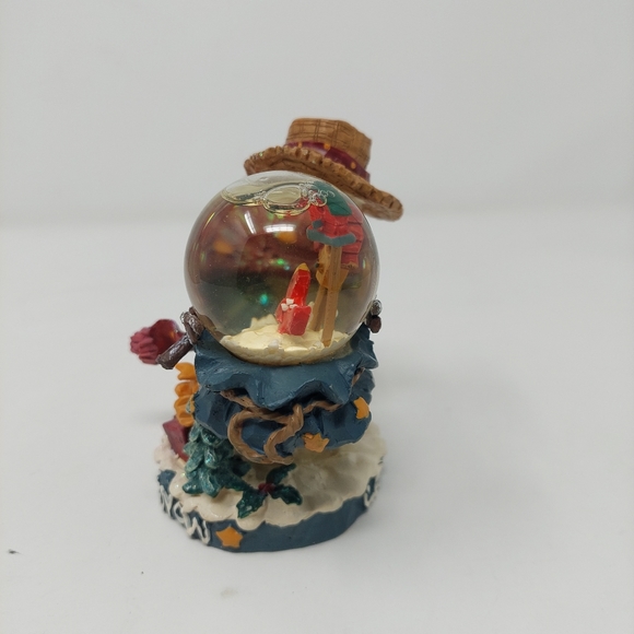 Studio Eluceo Snowman Let It Snow Figurine With Mini Snowglobe Christmas Decor - Picture 3 of 9